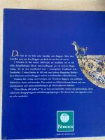 Fr&aring;n f&auml;ltt&aring;g till folkfest : nordiska flaggor, fanor och symboler