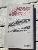 V&auml;gen till brevl&aring;dan : roman