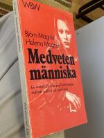Medveten m&auml;nniska : en metod att utforska f&ouml;rh&aring;llandet mellan individ och samh&auml;lle