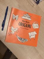 Origami : konsten att vika papper