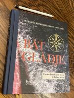 B&aring;tgl&auml;dje - Svenska kryssarklubben 1923-2023