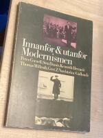 Innanf&ouml;r och utanf&ouml;r modernismen