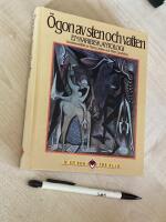 &Ouml;gon av sten och vatten