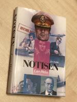 Notisen : en roman om diplomatin i brottets tj&auml;nst : eller - var det kanske brottet i diplomatins tj&auml;nst?