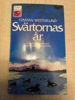 Sv&auml;rtornas &aring;r : [en k&auml;rnkraftsthriller med kusliga perspektiv]
