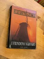 I fiendens n&auml;rvaro