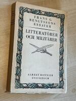 Essayer - Litterat&ouml;rer och milit&auml;rer