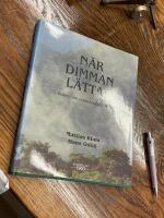 N&auml;r dimman l&auml;ttar : boken om regnskogens v&auml;rldar