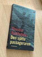Den sj&auml;tte passageraren - kriminalroman