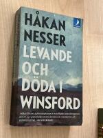 Levande och d&ouml;da i Winsford - roman