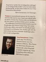 En grind av m&ouml;rker