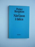 N&auml;rvaron i tiden : dikter