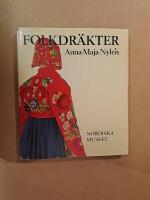 Folkdr&auml;kter ur Nordiska museets samlingar