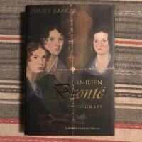 Familjen Bront&euml; : en brevbiografi