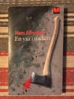 En yxa i nacken : kriminalroman