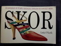 SKOR En kavalkad av pumps, sandaler tofflor och mycket mer