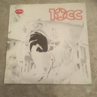 Dreadlock holiday / Nothing can move me