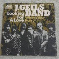 Looking for a love / What's your hurry