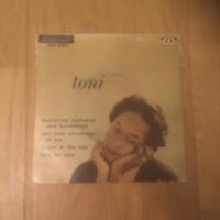 Toni ( Singin' in the rain + 3)