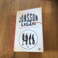 J&ouml;nssonligan : kupper, krut och kamratskap