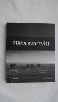 Pl&aring;ta svartvitt