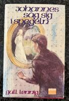 Johannes s&aring;g sig i spegeln 