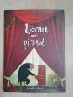 Bj&ouml;rnen och pianot (R1D7)