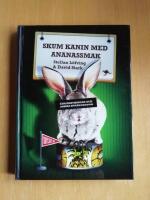 Skum kanin med ananassmak : s&auml;rskrivningar och andra spr&aring;kgrodor (R5C6)