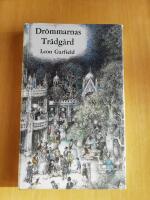 Dr&ouml;mmarnas tr&auml;dg&aring;rd (R1B2)