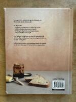 Glada surdegar och luftiga br&ouml;d : tips, tekniker och recept f&ouml;r lyckat surdegsbak