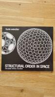 Structural order in space - the plate-lattice dualism