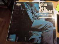 John lee Hooker plays & sings the blues
