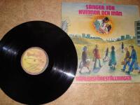 S&aring;nger F&ouml;r Kvinnor Och M&auml;n &ndash; K&auml;rleksf&ouml;rest&auml;llningen