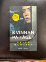 Kvinnan p&aring; t&aring;get