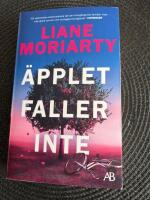 &Auml;pplet faller inte