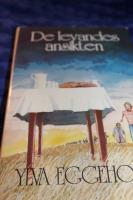 De levandes ansikten