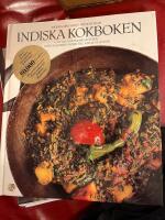 Indiska kokboken : [l&auml;ttlagade indiska r&auml;tter fr&aring;n Kashmir i norr till Kerala i s&ouml;der]