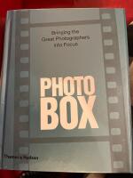 PhotoBox : bringing the great photographers into focus