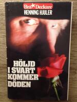 H&ouml;ljd i svart kommer d&ouml;den