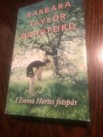 I Emma Hsrts fotsp&aring;r 