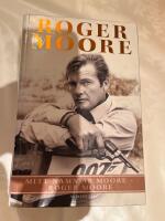 Mitt namn &auml;r Moore - Roger Moore