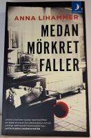 Medan m&ouml;rkret faller