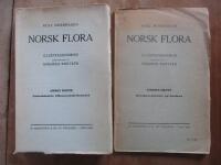 Norsk flora, tv&aring; volymer, del av andra saknas