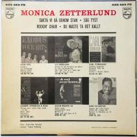 Sakta vi g&aring; genom stan