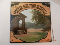 Popular hits from Nashville. Recorder 8.