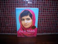 Jag &auml;r Malala Flickan som stod upp f&ouml;r r&auml;tten till utbildning och sk&ouml;ts av talibanerna