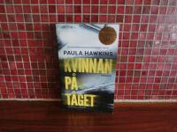 Kvinnan p&aring; t&aring;get