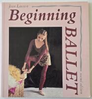 Beginning Ballet &ndash; From the Classroom to the Stage