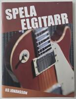 Spela elgitarr
