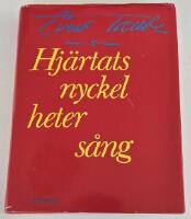Hj&auml;rtats nyckel heter s&aring;ng &ndash; sextionio visor och en dikt